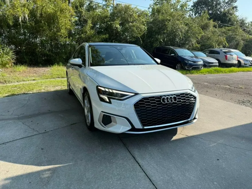2024 Audi A3 Premium 40 TFSI photo 1