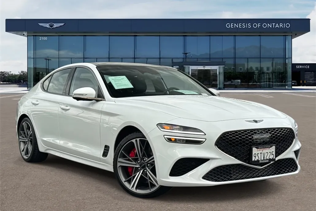 2025 Genesis G70 3.3T Sport Advanced photo 1