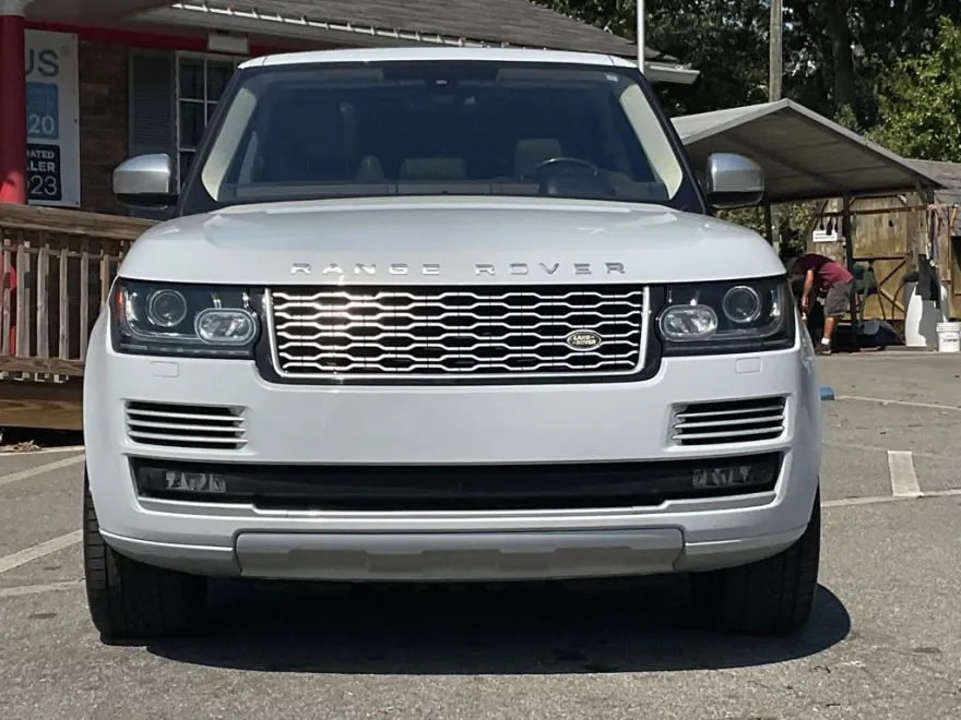 2016 Land Rover Range Rover SuperCharged photo 1