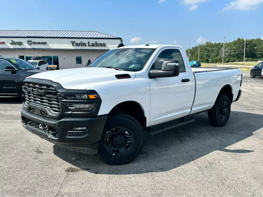 2025 Ram 2500 Tradesman photo 1