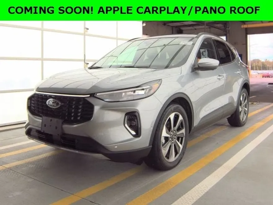 2023 Ford Escape Platinum photo 1
