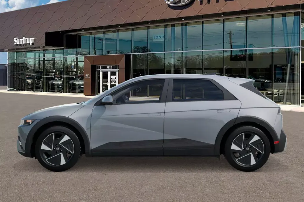2025 Hyundai Ioniq 5 SE photo 1