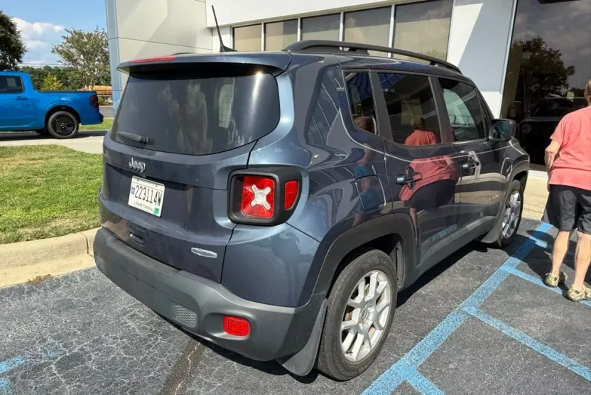 2019 Jeep Renegade Latitude photo 1