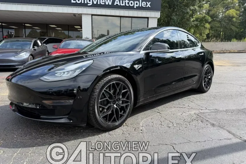 2019 Tesla Model 3 Long Range photo 1