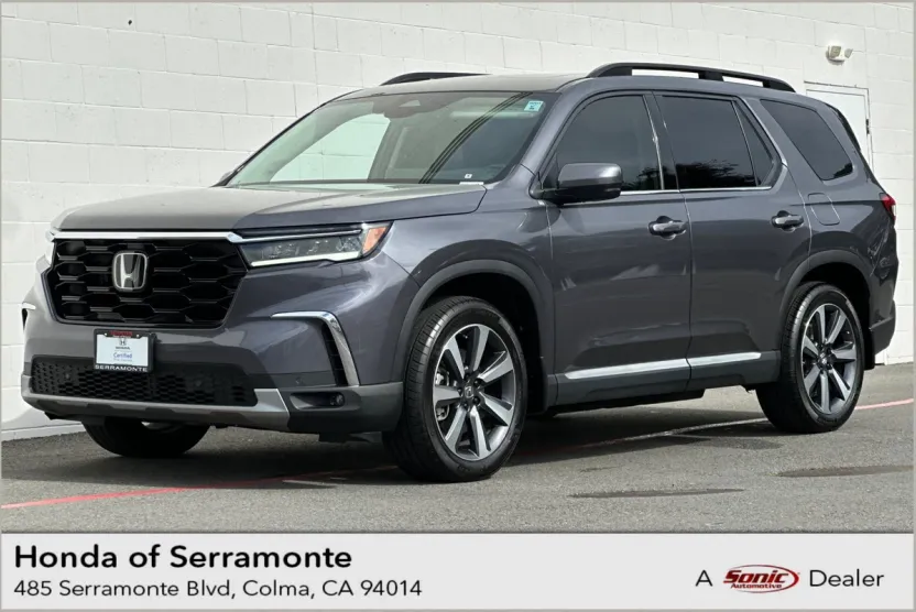 2024 Honda Pilot Touring photo 1