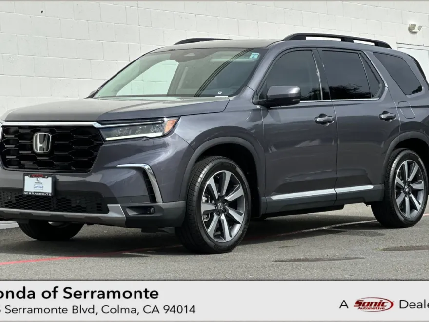 2024 Honda Pilot Touring photo 1