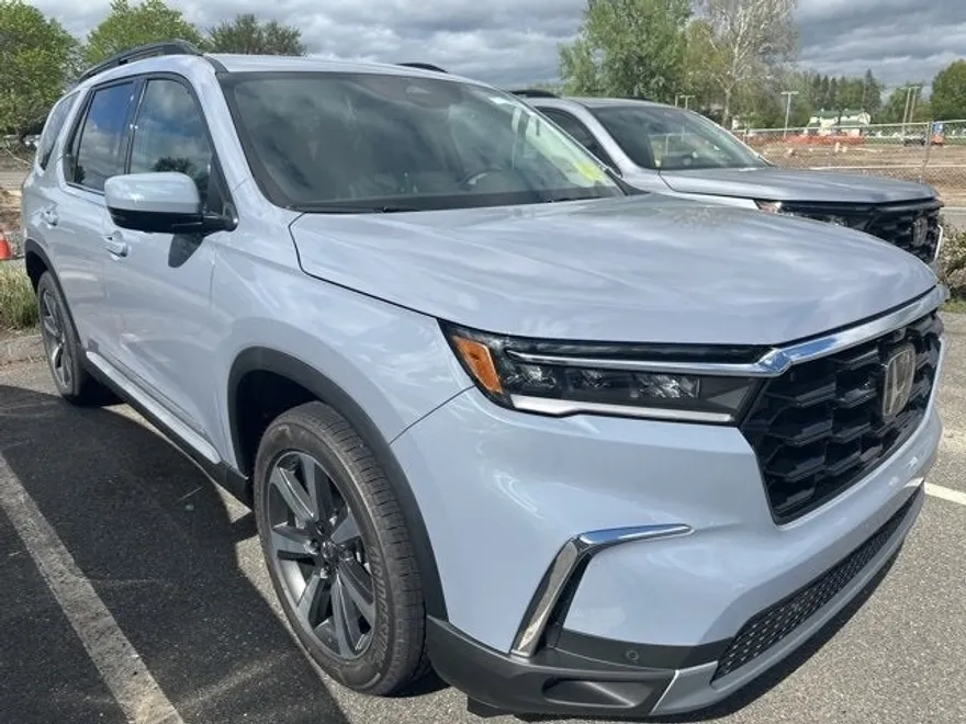 2025 Honda Pilot Elite photo 1