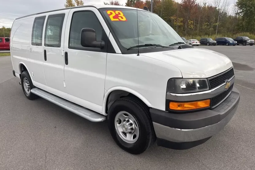 2023 Chevrolet Express 2500 Work Van Cargo photo 1