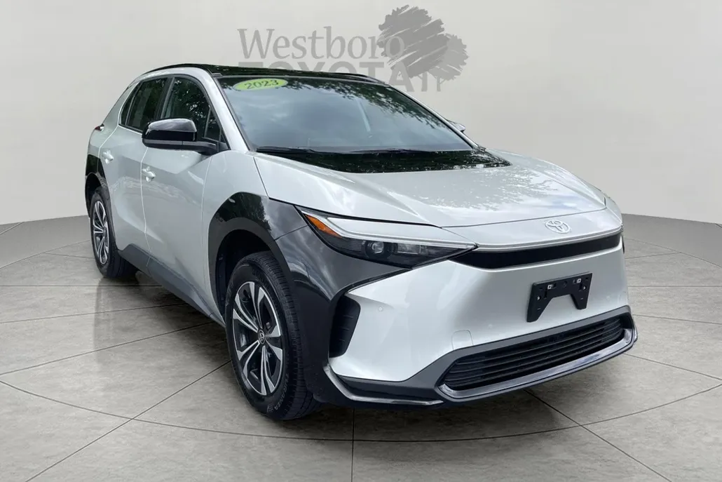 2023 Toyota bZ4X Limited photo 1