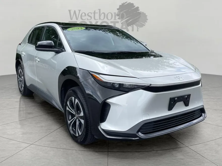 2023 Toyota bZ4X Limited photo 1