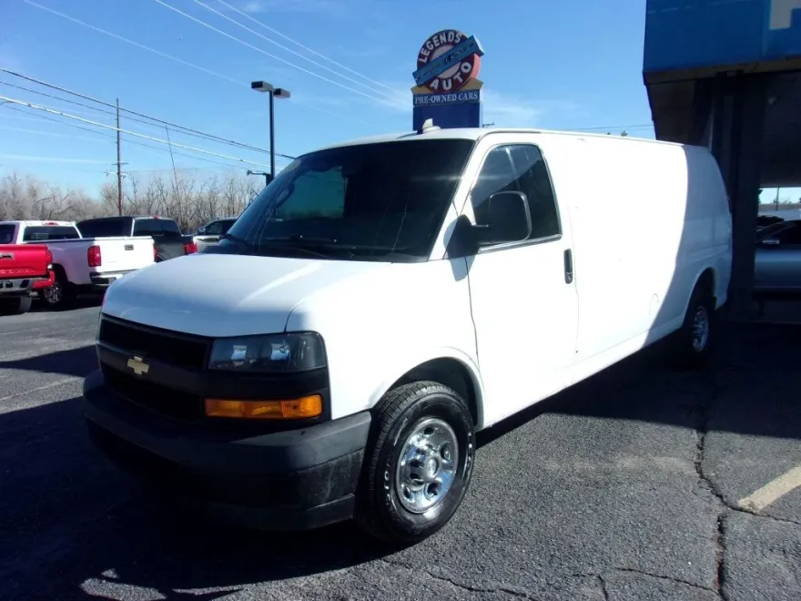 2019 Chevrolet Express 2500 Cargo photo 1