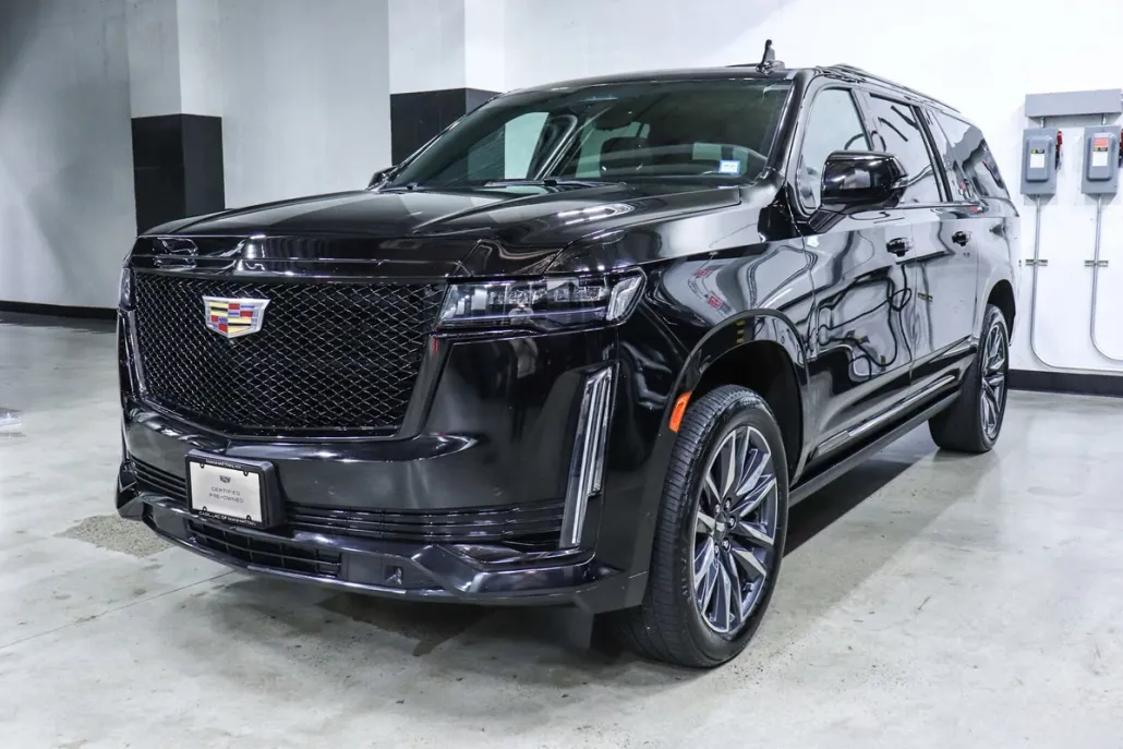 2022 Cadillac Escalade ESV Sport photo 1