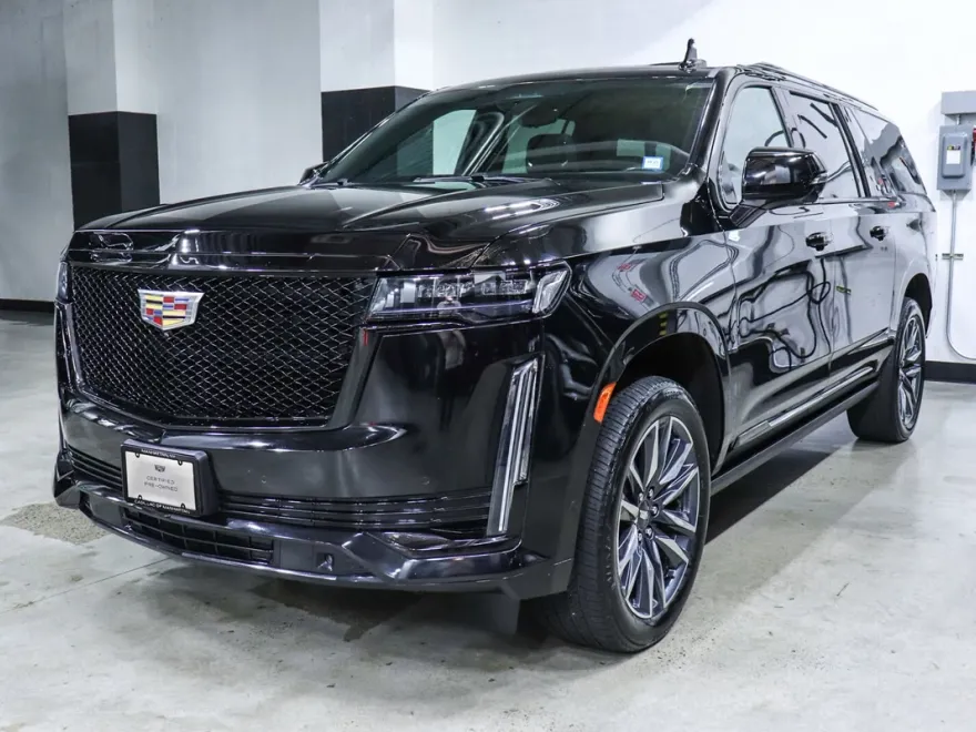 2022 Cadillac Escalade ESV Sport photo 1