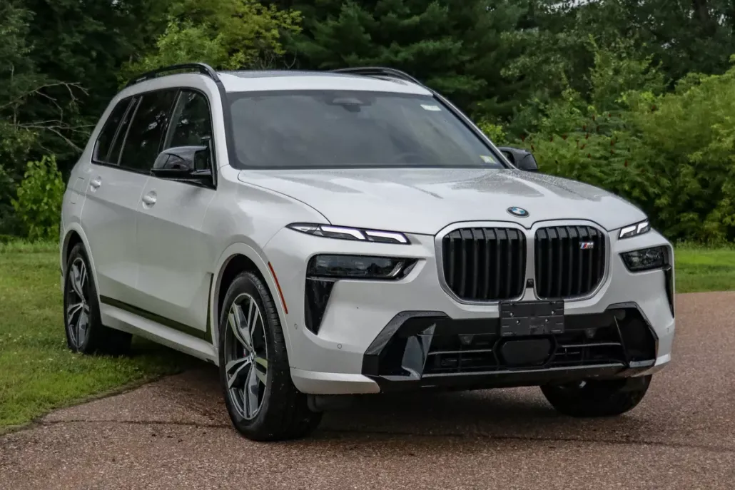 2025 Bmw X7 M60i photo 1