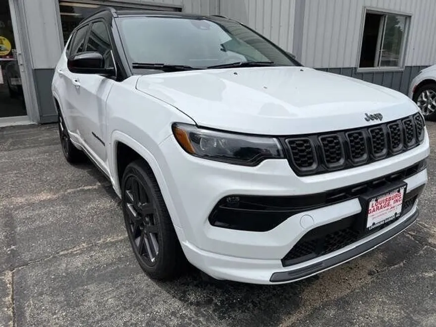 2025 Jeep Compass Limited photo 1