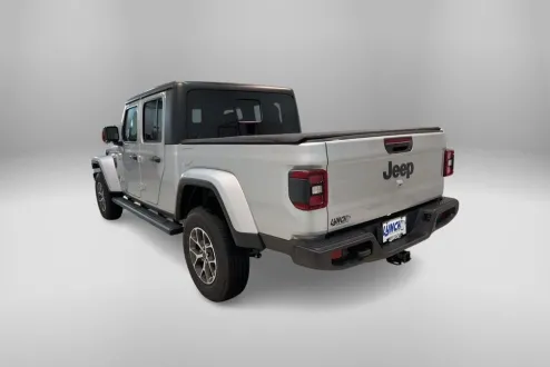 2024 Jeep Gladiator Sport S photo 2