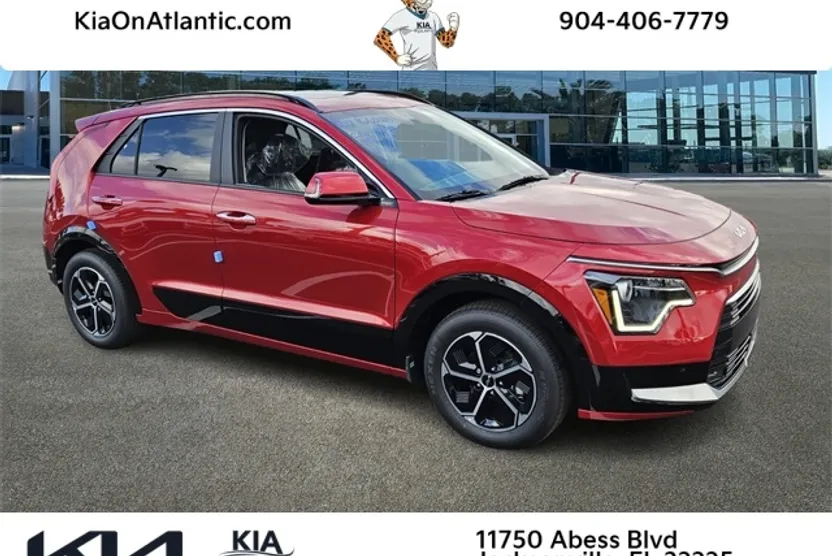 2025 Kia Niro SX photo 1