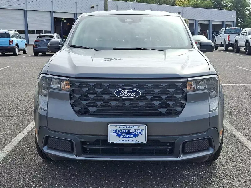 2025 Ford Maverick XLT photo 1