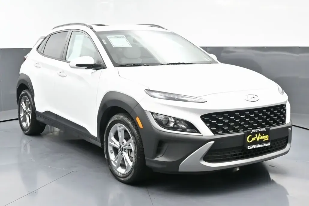 2022 Hyundai Kona SEL N Line photo 1