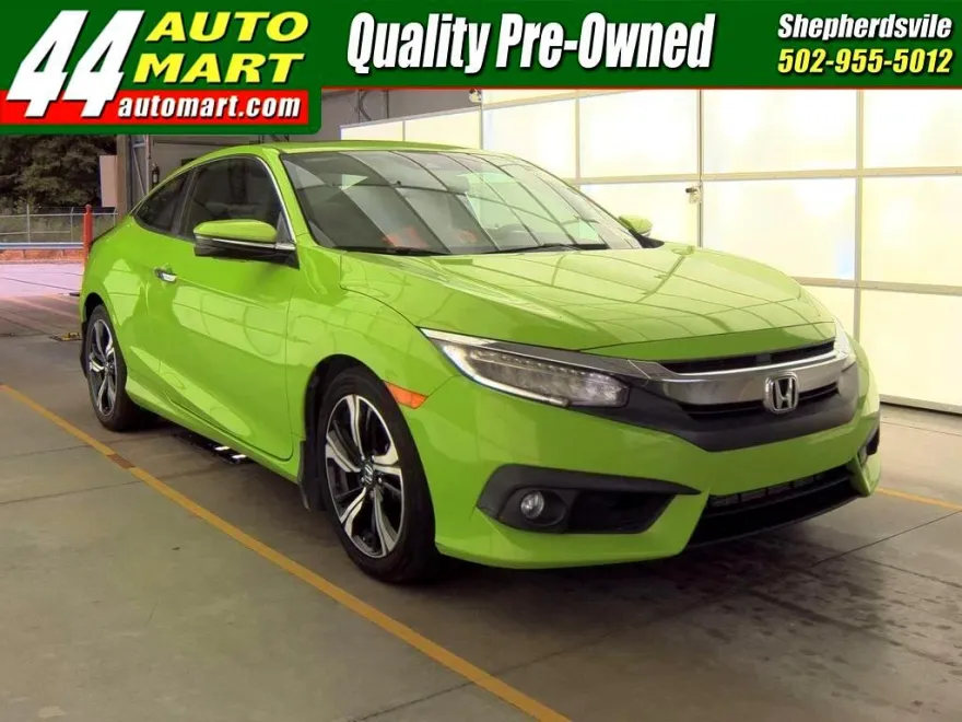 2017 Honda Civic Touring photo 1
