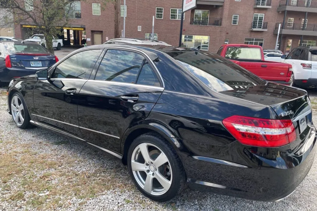 2010 Mercedes Benz E 350 4MATIC photo 1