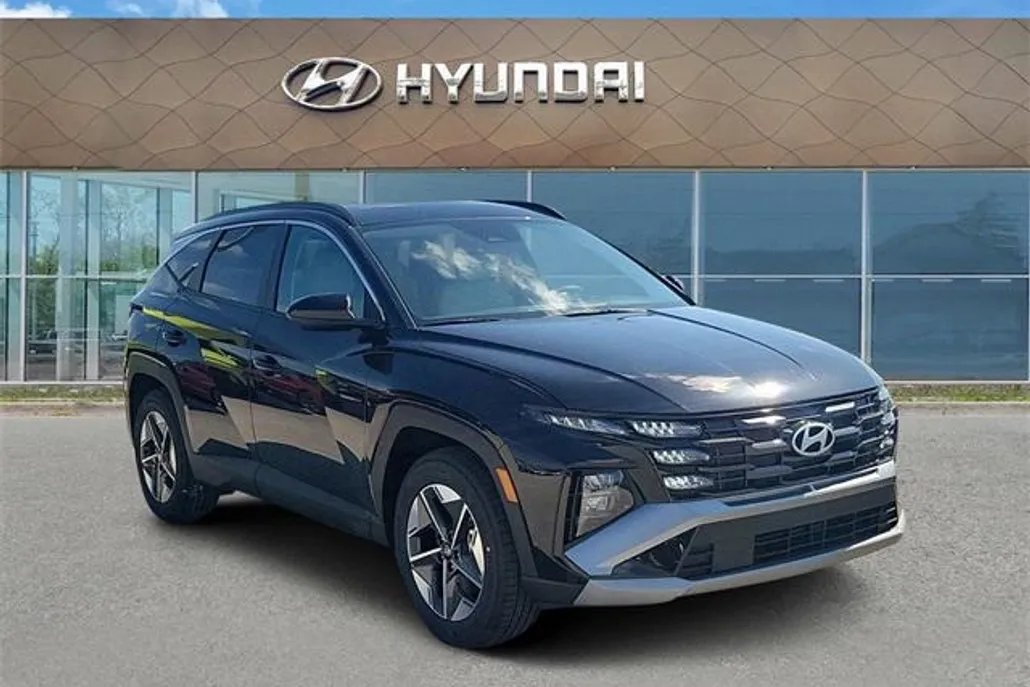 2025 Hyundai Tucson SEL photo 1