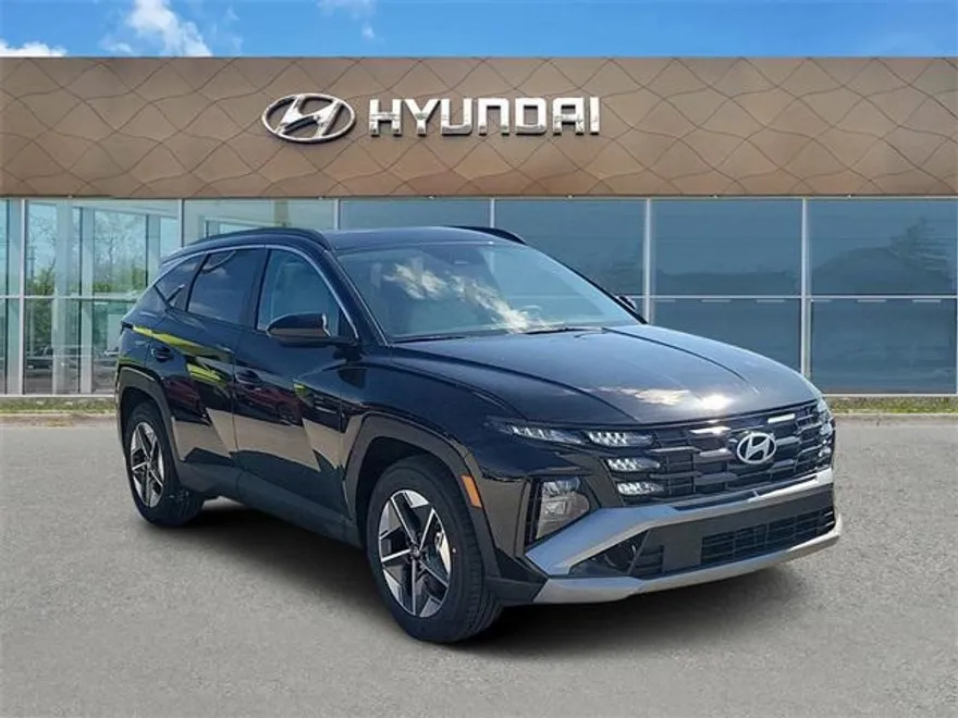 2025 Hyundai Tucson SEL photo 1