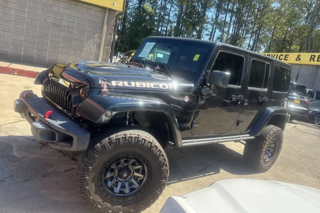 2016 Jeep Wrangler Unlimited Rubicon Hard Rock photo 1