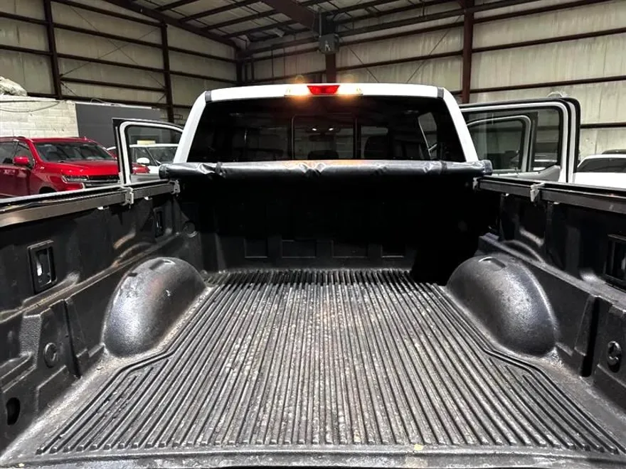 2016 Ford F-150 XLT photo 19