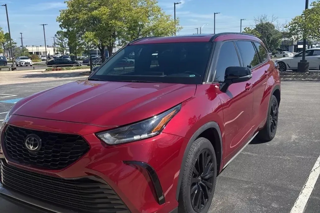 2023 Toyota Highlander XSE photo 1