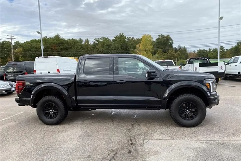 2024 Ford F-150 Raptor photo 1
