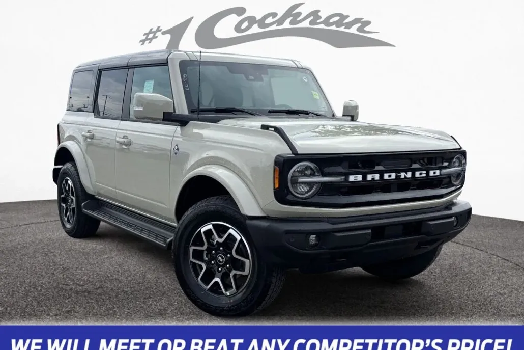 2025 Ford Bronco Outer Banks photo 1