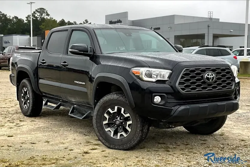 2022 Toyota Tacoma TRD Off-Road photo 1