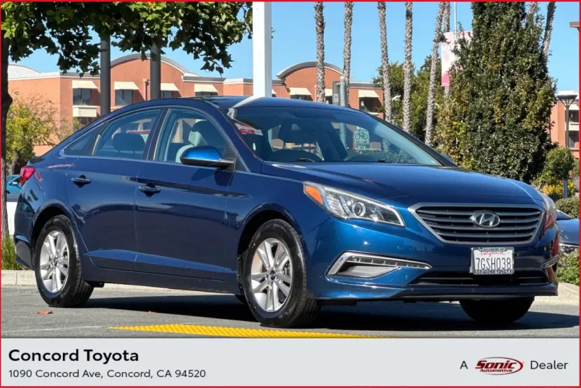 2015 Hyundai Sonata SE photo 1