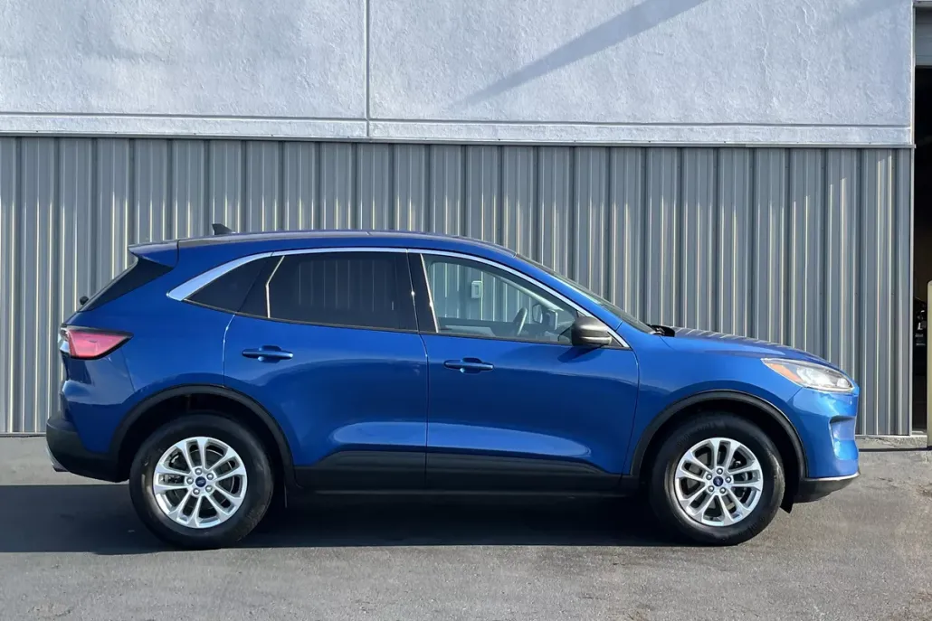 2022 Ford Escape SE photo 1