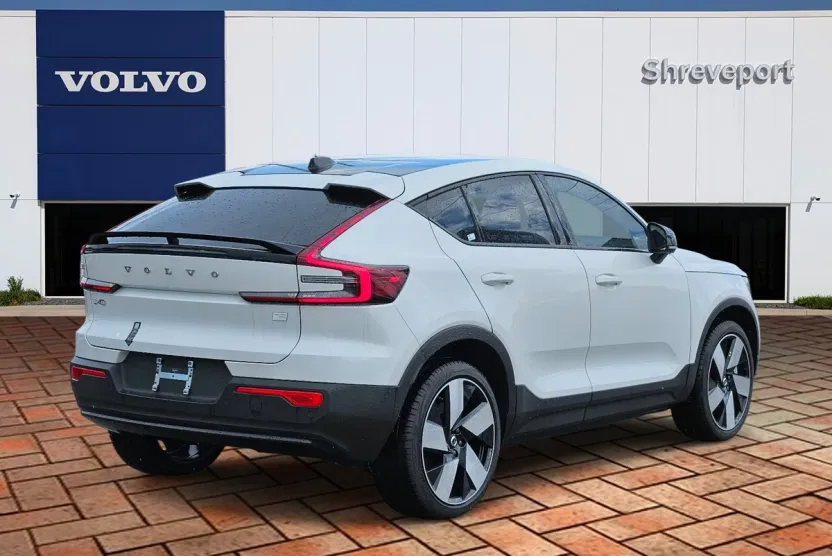 2024 Volvo C40 Recharge Plus photo 1
