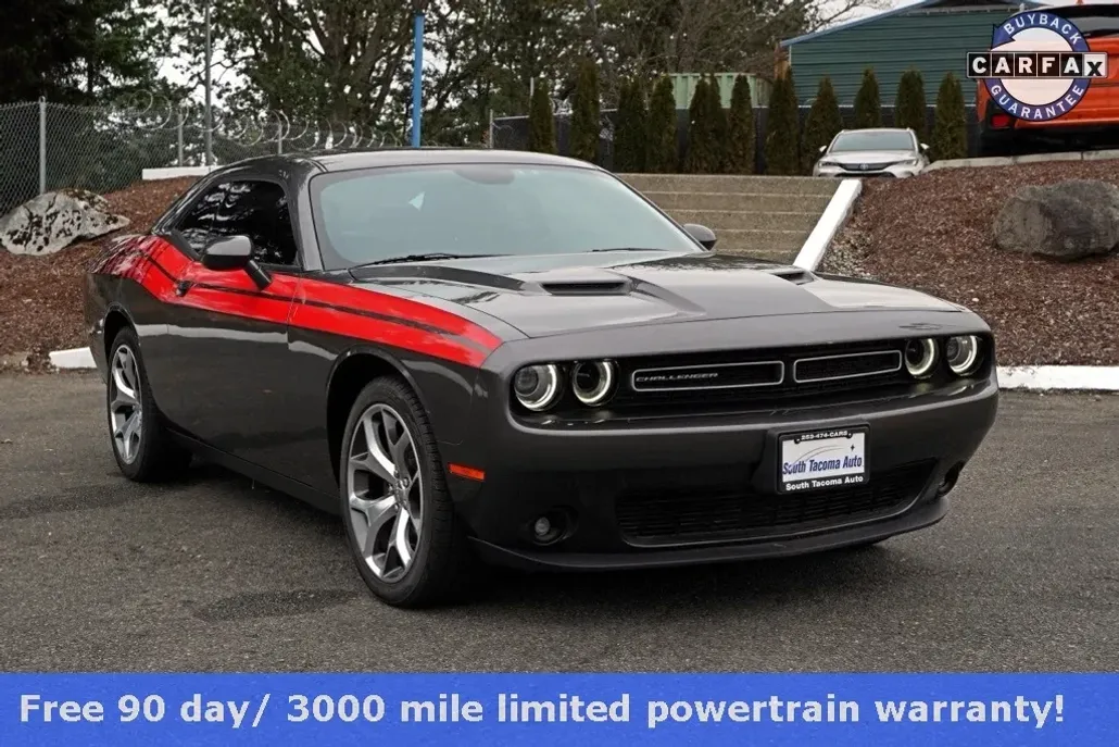 2015 Dodge Challenger SXT Plus photo 1