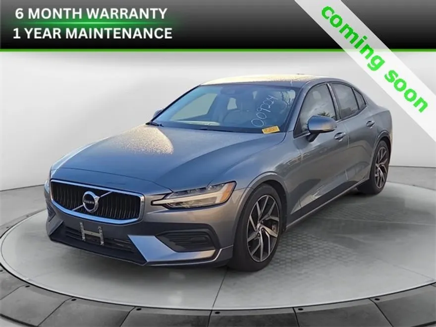 2019 Volvo S60 Momentum photo 1