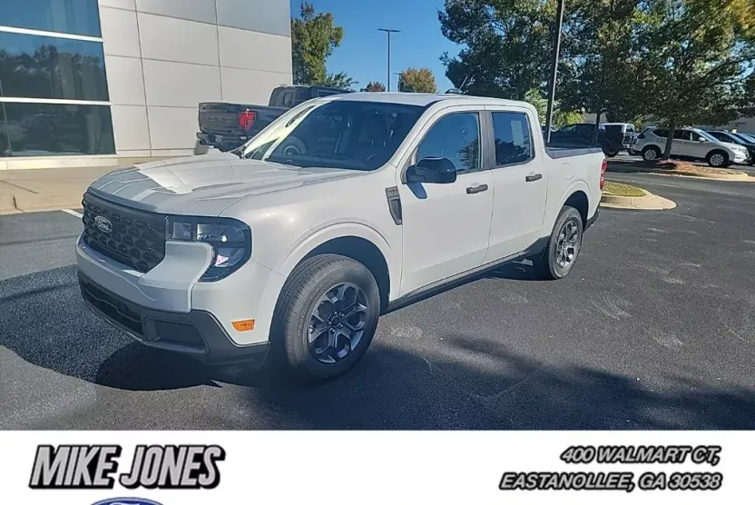 2025 Ford Maverick XLT photo 1