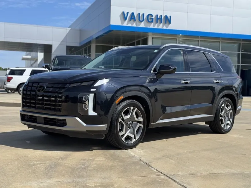 2024 Hyundai Palisade Limited photo 1