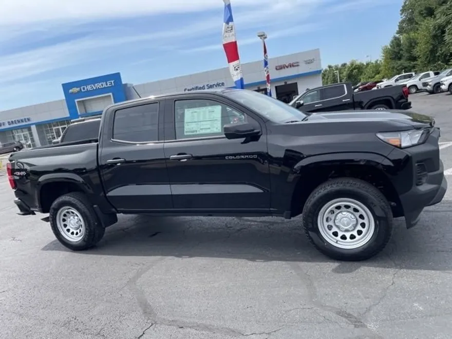 2026 Chevrolet Colorado Work Truck photo 1