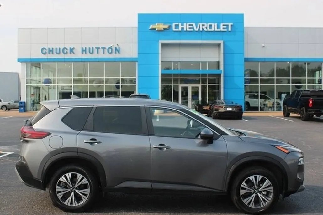 2023 Nissan Rogue SV photo 1