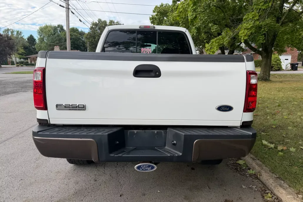 1999 Ford F-250 Lariat photo 1