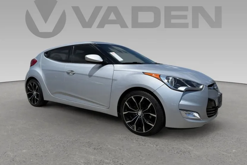 2016 Hyundai Veloster Turbo photo 1
