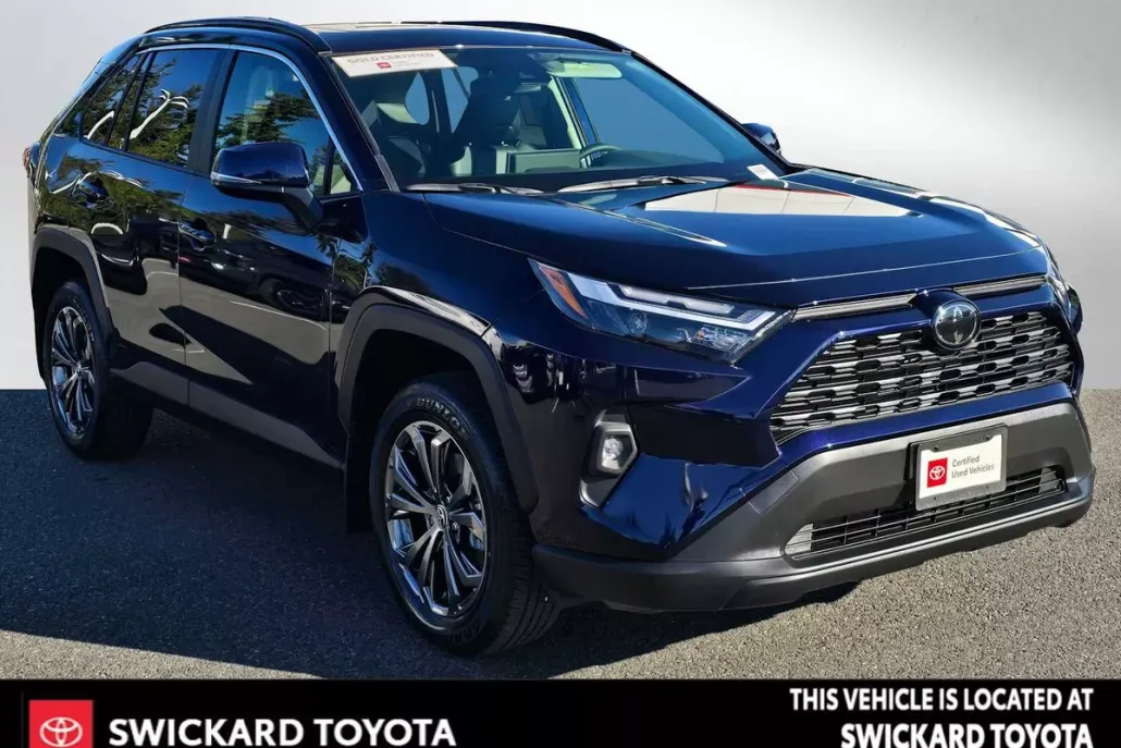 2025 Toyota RAV4 Hybrid XLE Premium photo 1