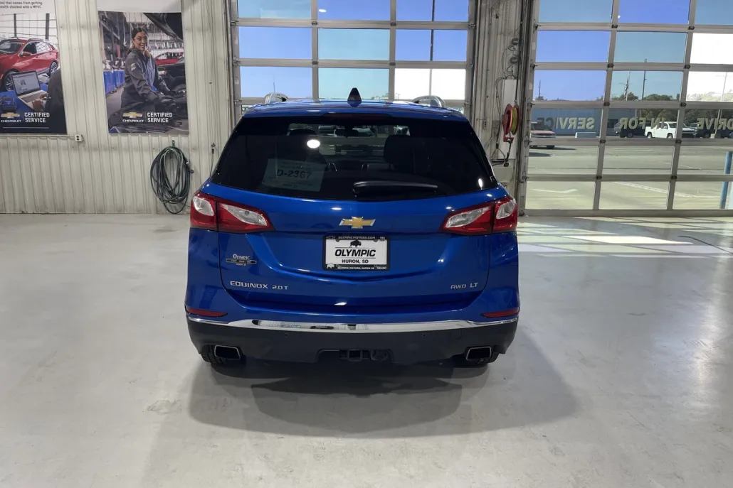 2019 Chevrolet Equinox LT photo 1