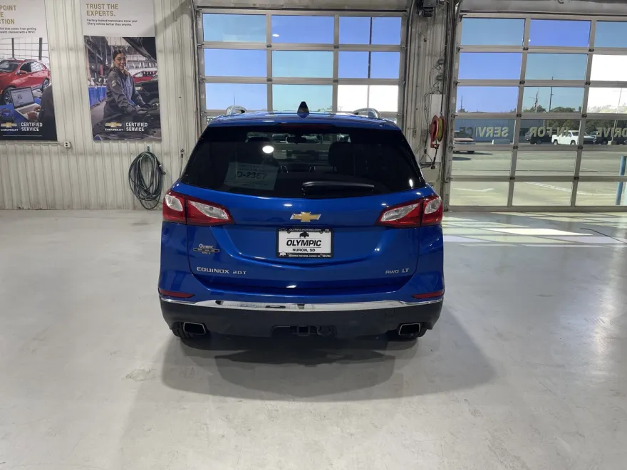 2019 Chevrolet Equinox LT photo 1