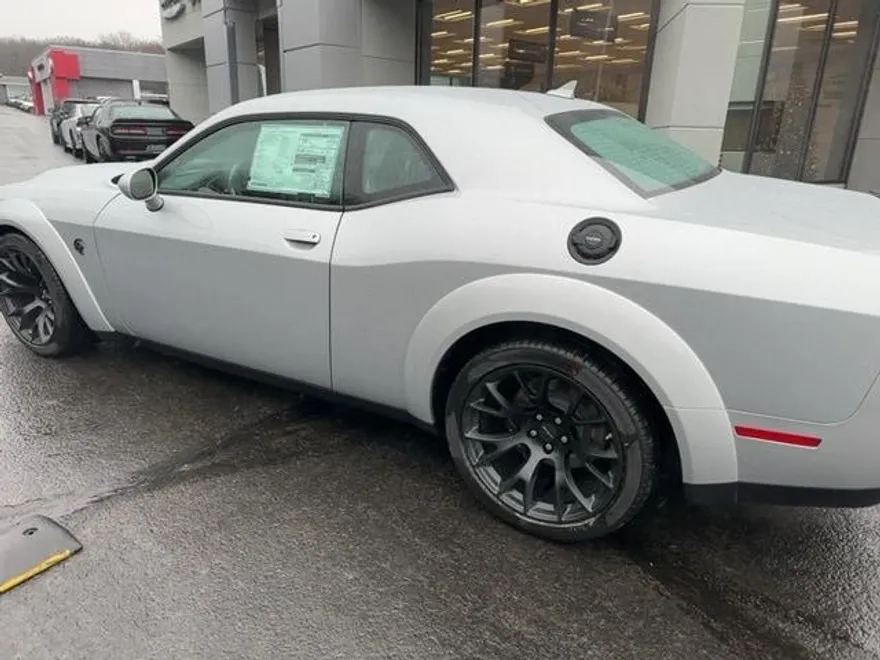 2023 Dodge Challenger SRT8 Hellcat Widebody photo 4