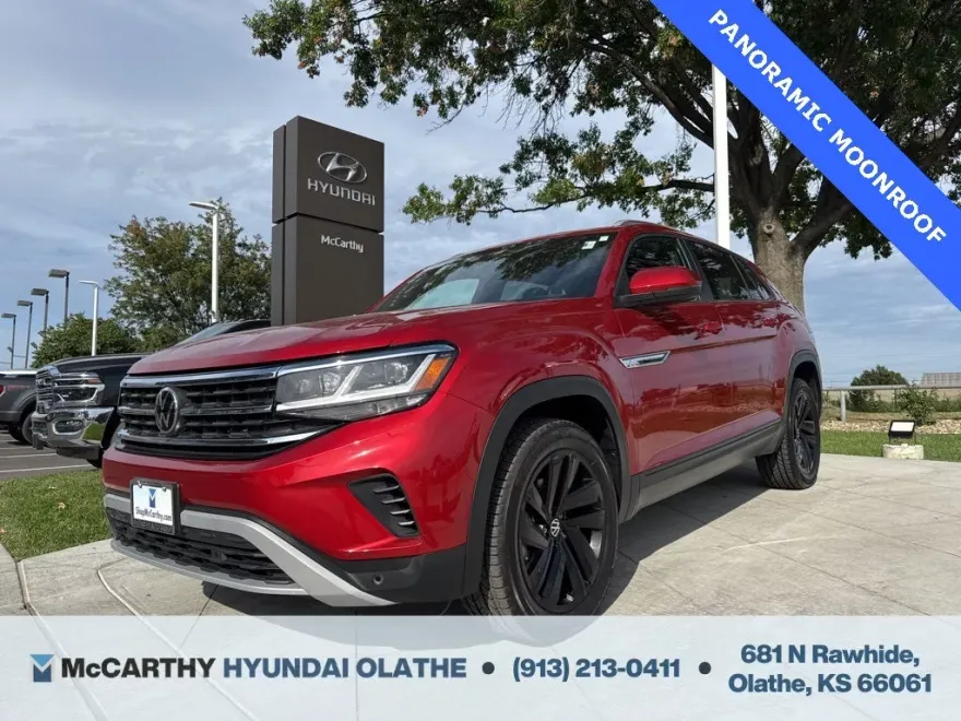 2022 Volkswagen Atlas Cross Sport V6 SE Technology photo 1