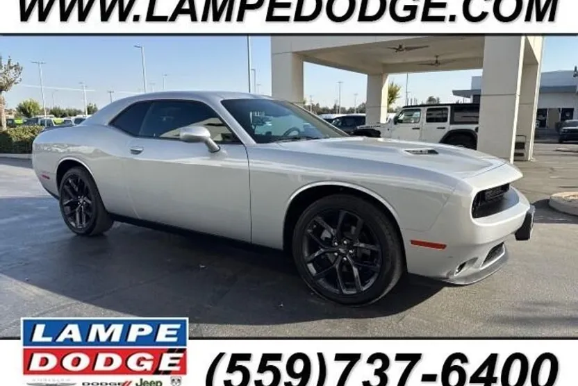 2023 Dodge Challenger SXT photo 1